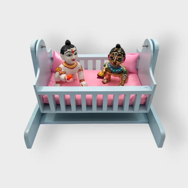 Beautiful Wooden Palna cum Bed, Size- Large