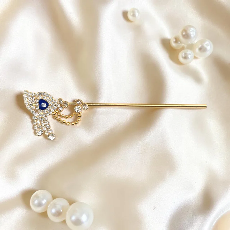 Laddu Gopal bansuri, Laddu Gopal Bansi, Stone flute for krishna, Krishna Ji bansuri, Thakur Ji Bansi, Laddu Gopal Jewelry, Laddu Gopal Shringar, Designer Laddu Gopal bansuri, Crystal bansi for Laddu Gopal, Kanha Ji bansuri, Bal Gopal flute, Temple Jewelry, Janmashtami Shringar, Laddu Gopal Accessories, Krishna Idol Ornament, Fancy Laddu Gopal Mala, Premium Laddu Gopal Necklace, Thakur Ji Accessories, Radha Krishna Shringar, Laddu Gopal Decoration Items